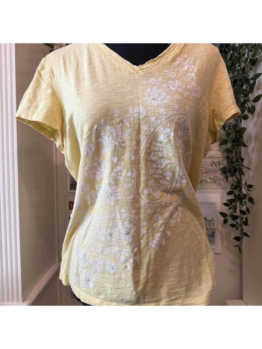 Y2K Merona Yellow Floral Paisley V Neck Baby Tee